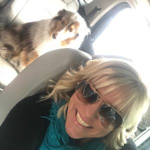 Meet your Posher, Kelly